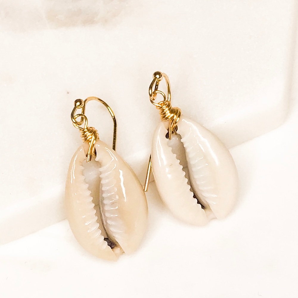 Mermaid Collection 🧜🏻‍♀️ Sea Shells Earrings - Picture 2 of 4